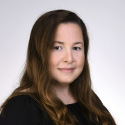 Soltész Viktória | Gazdasági ügyintéző